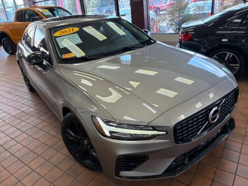 Used 2021 Volvo S60 T8 R-Design Expression image 1