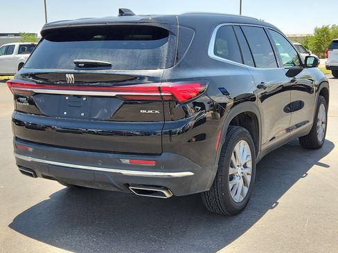 Used 2025 Buick Enclave Preferred w/ Power Package FWD image 4