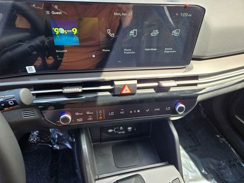 New 2026 Kia Sportage EX FWD image 9