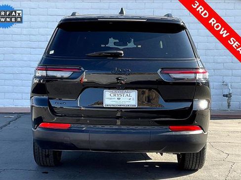 Certified 2024 Jeep Grand Cherokee L Laredo image 3