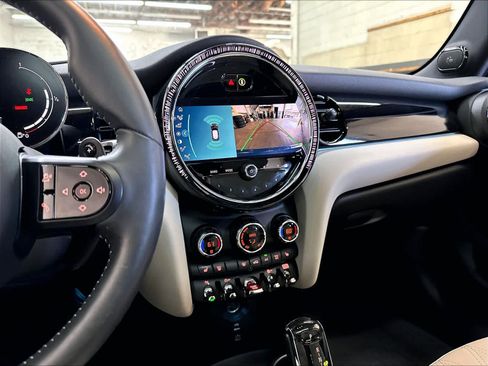 Used 2024 MINI Cooper S FWD image 9