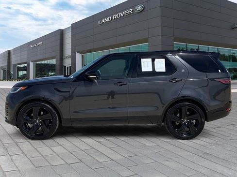 Used 2025 Land Rover Discovery Dynamic SE AWD/4WD image 2
