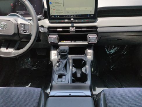 Used 2026 Toyota RAV4 XSE w/ Weather Package AWD/4WD image 18
