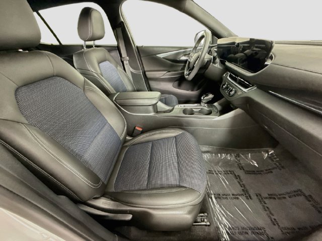 Used 2026 Buick Envista Preferred FWD image 25