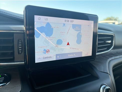 Used 2020 Ford Explorer Platinum AWD/4WD image 22