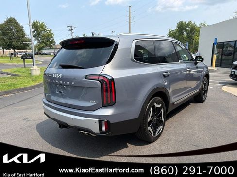 Certified 2024 Kia Telluride EX w/ EX Captain's Chair Package AWD/4WD image 8