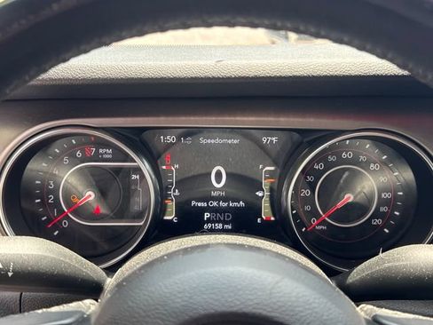 Used 2020 Jeep Gladiator Sport w/ Quick Order Package 24S AWD/4WD image 17