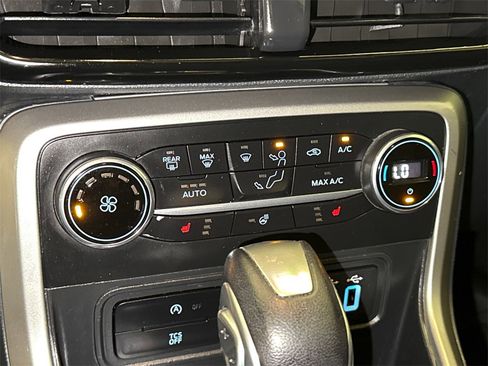 Used 2021 Ford EcoSport Titanium image 27