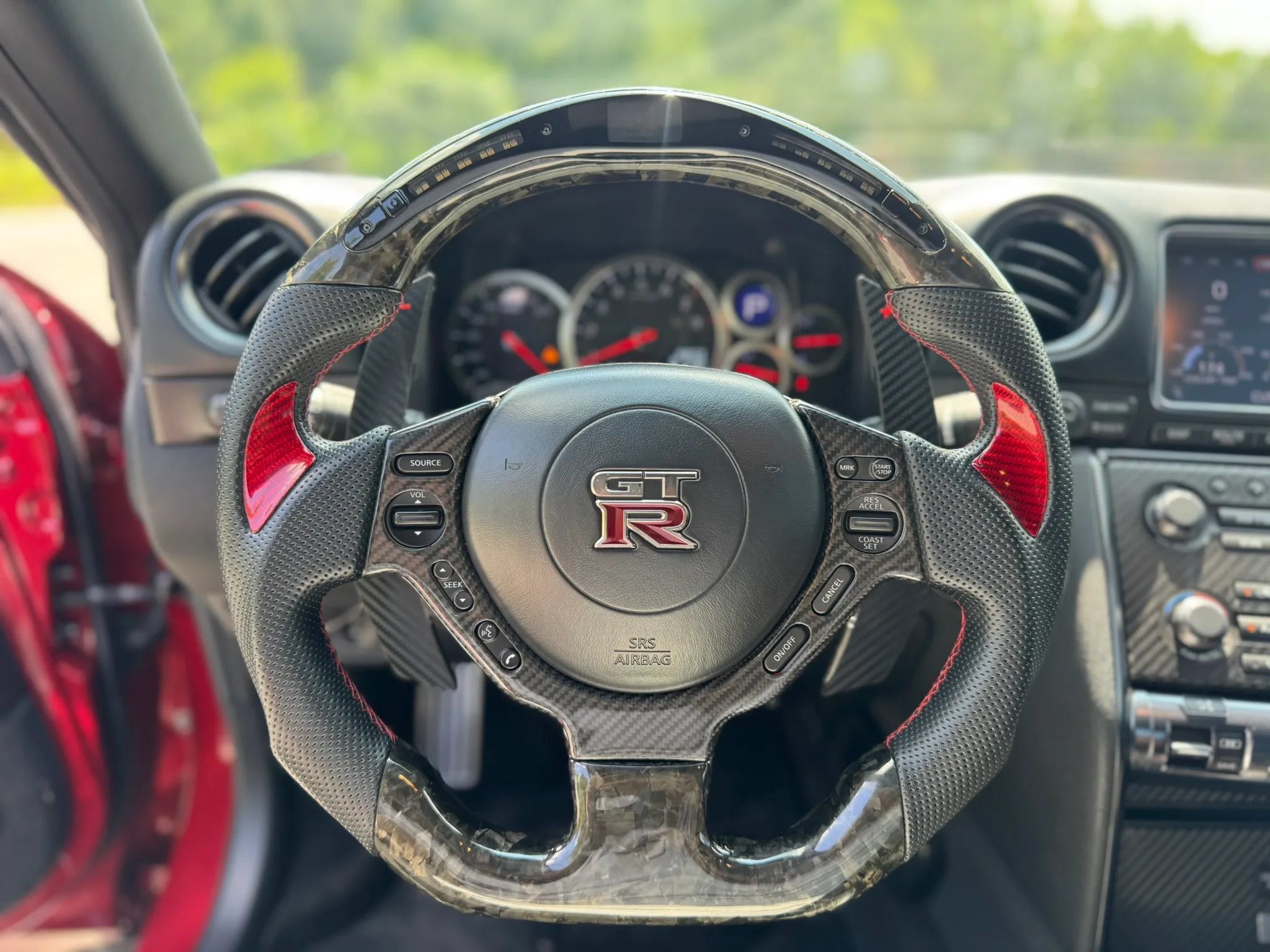 Used 2016 Nissan GT-R Premium AWD/4WD image 18