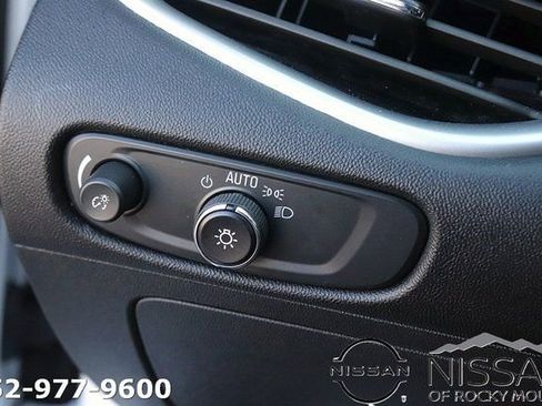 Used 2024 Chevrolet Malibu LT image 26