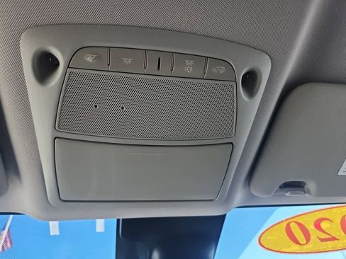 Used 2020 Nissan Rogue Sport SV image 34