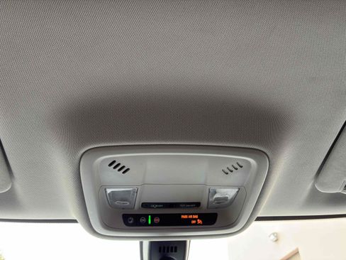 Used 2020 Chevrolet Traverse LS FWD image 28