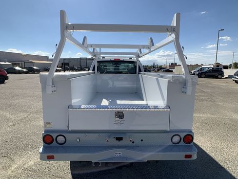 New 2026 Ford F250 XL w/ XL Chrome Package image 46