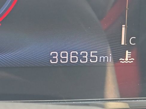 Certified 2024 Chevrolet Trax RS w/ Driver Confidence Package image 9