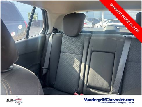 Used 2020 Chevrolet Trax LS FWD image 15
