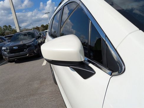 Certified 2025 Subaru Ascent Premium w/ Premium Package image 11