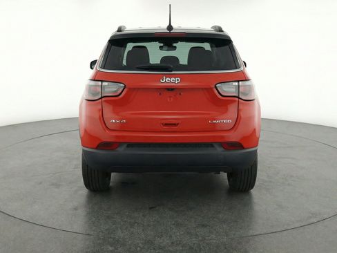 Used 2025 Jeep Compass Limited AWD/4WD image 7