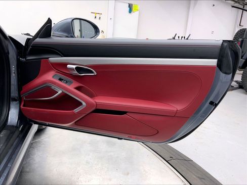 Certified 2025 Porsche 718 Boxster GTS image 24