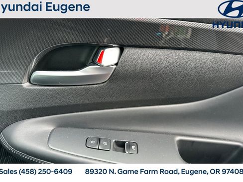 Used 2021 Hyundai Santa Fe Limited image 24