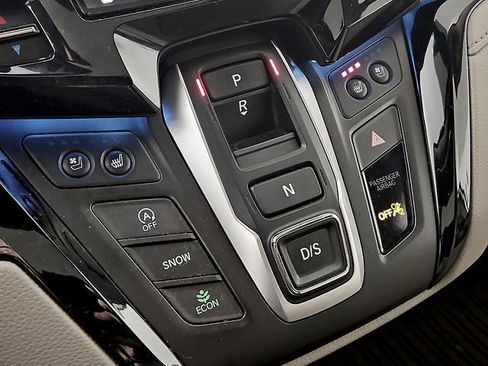 Used 2024 Honda Odyssey Elite image 17