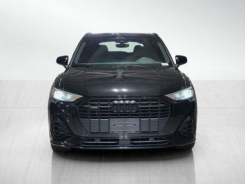 Used 2021 Audi Q3 2.0T Premium w/ Convenience Package AWD/4WD image 2