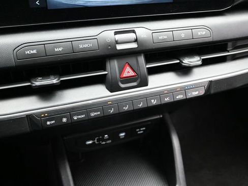 Used 2025 Kia K4 FWD image 37