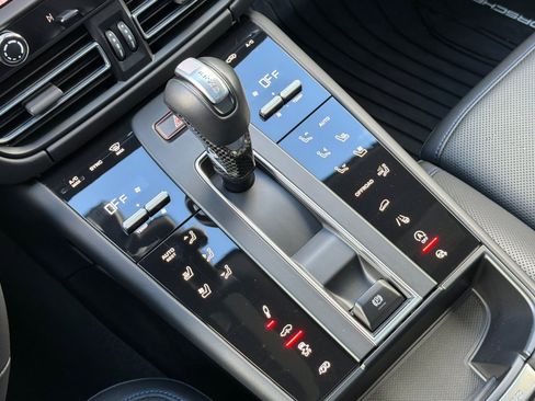 Used 2025 Porsche Macan GTS image 28
