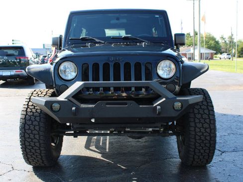 Used 2015 Jeep Wrangler Unlimited Sport AWD/4WD image 2