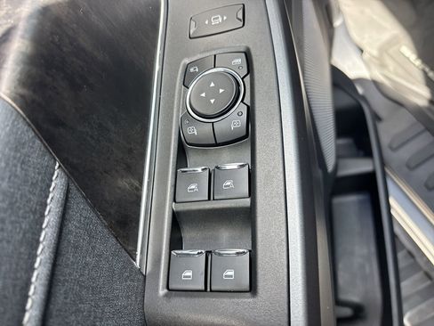 Used 2026 Ford F250 Lariat w/ Black Appearance Package image 16