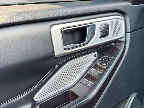 Used 2020 Ford Explorer ST w/ Premium Technology Package image 19