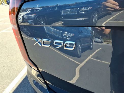 New 2026 Volvo XC90 B6 Ultra image 5