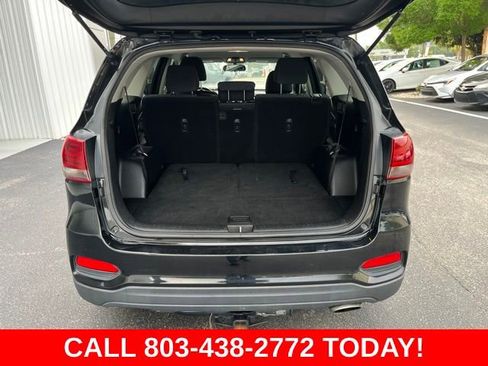 Used 2019 Kia Sorento FWD image 32