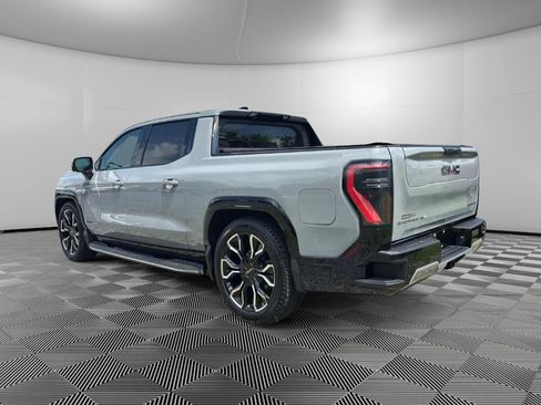 Used 2025 GMC Sierra EV Denali AWD/4WD image 5