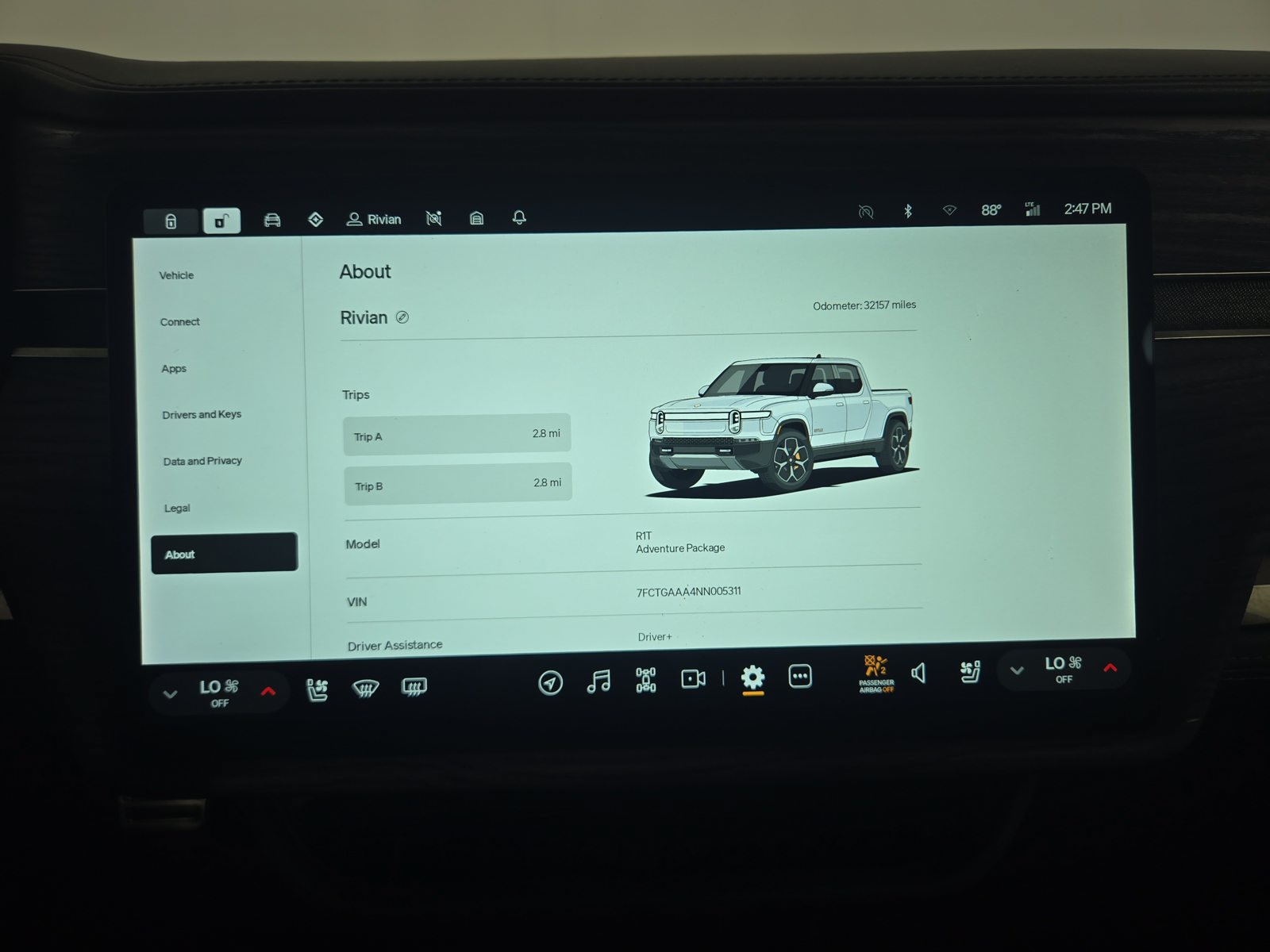 Used 2022 Rivian R1T Adventure AWD/4WD image 27
