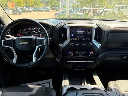 Used 2019 Chevrolet Silverado 1500 LTZ w/ LTZ Premium Package AWD/4WD image 20