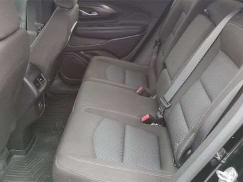 Used 2024 GMC Terrain SLE w/ Driver Convenience Package image 13