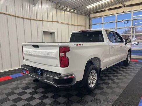 Used 2025 Chevrolet Silverado 1500 LT w/ Work Truck Package image 4