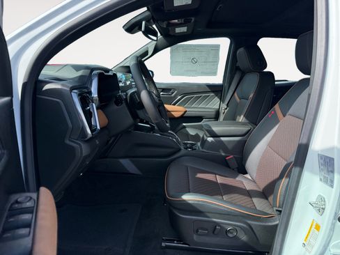 New 2026 GMC Canyon AT4 w/ Technology Plus Package image 10