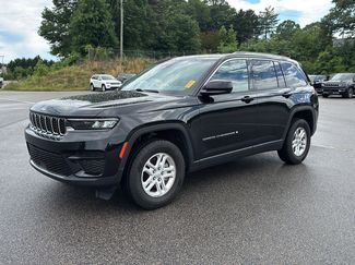 Used 2022 Jeep Grand Cherokee Laredo w/ Luxury Tech Group I AWD/4WD video 1