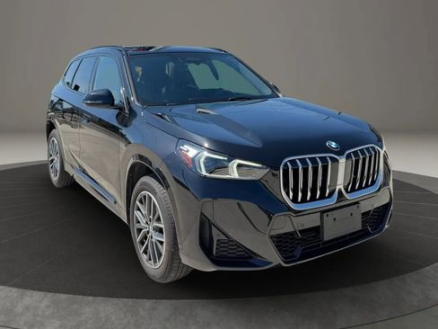Used 2023 BMW X1 xDrive28i w/ M Sport Package AWD/4WD image 2