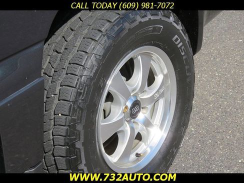Used 2003 GMC Yukon XL Denali AWD/4WD image 27
