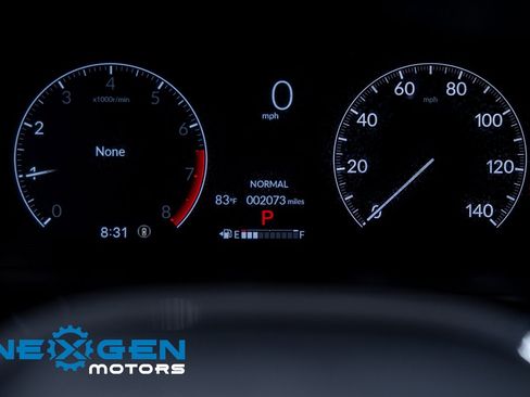 Used 2025 Honda Pilot TrailSport image 9