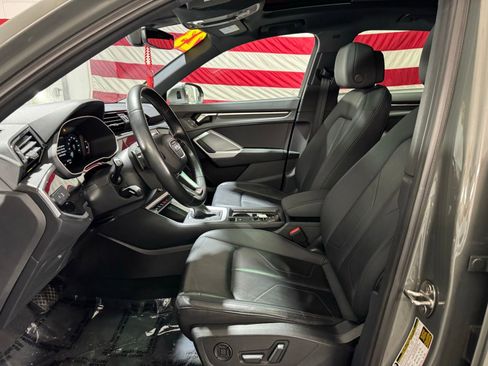 Used 2023 Audi Q3 2.0T Premium image 9