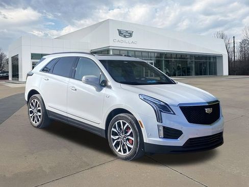 Used 2024 Cadillac XT5 Sportv w/ Technology Package AWD/4WD image 12