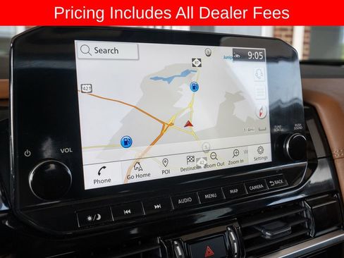 Used 2024 Nissan Pathfinder Platinum AWD/4WD image 16