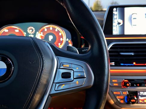 Used 2017 BMW 750i xDrive 750i xDrive image 43