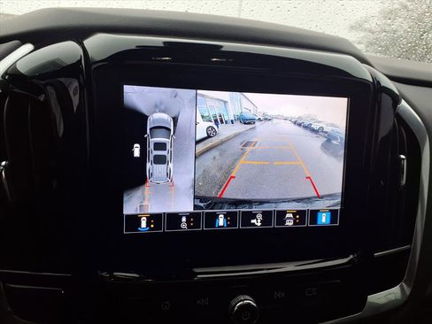 Used 2023 Chevrolet Traverse Premier w/ Redline Edition image 17