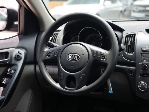 Used 2013 Kia Forte EX FWD image 28