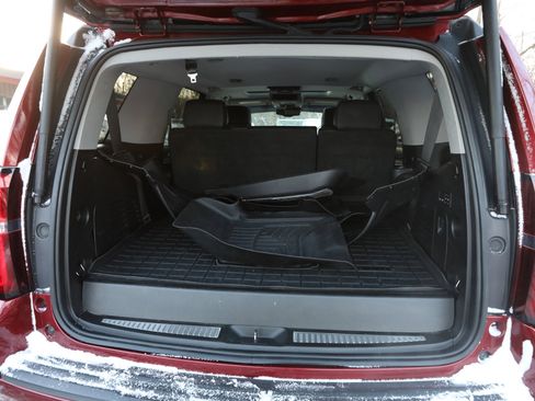 Used 2019 Chevrolet Tahoe LT image 12