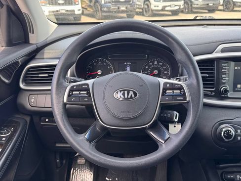 Used 2020 Kia Sorento FWD V6 image 21